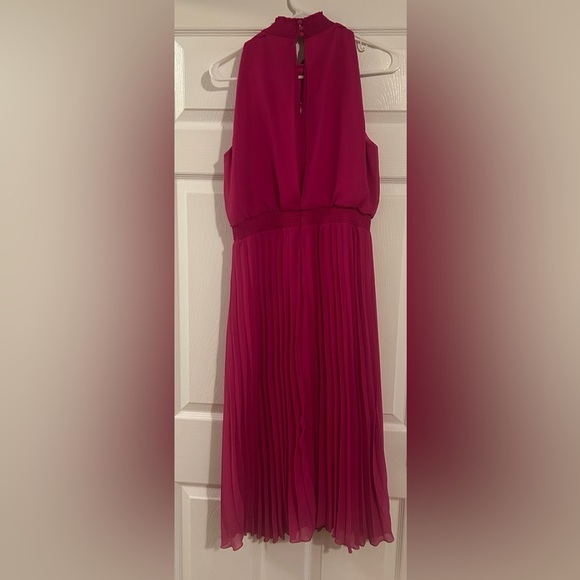 Sam Edelman Fuchsia Pleated Midi Dress - Picture 3 of 7